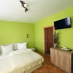 Bed & Breakfast Sobe Grabar