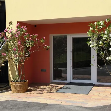 Bed and Breakfast Sobe Grabar