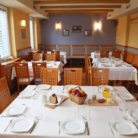 Frühstückspension Sobe Grabar 3*