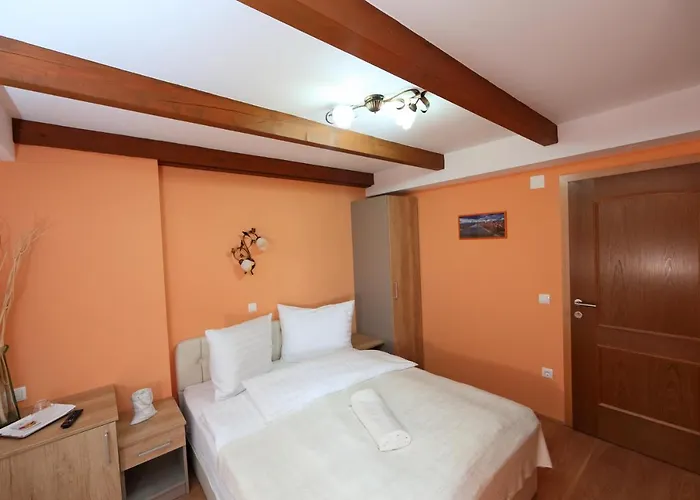 Bed and Breakfast Sobe Grabar Πτούι