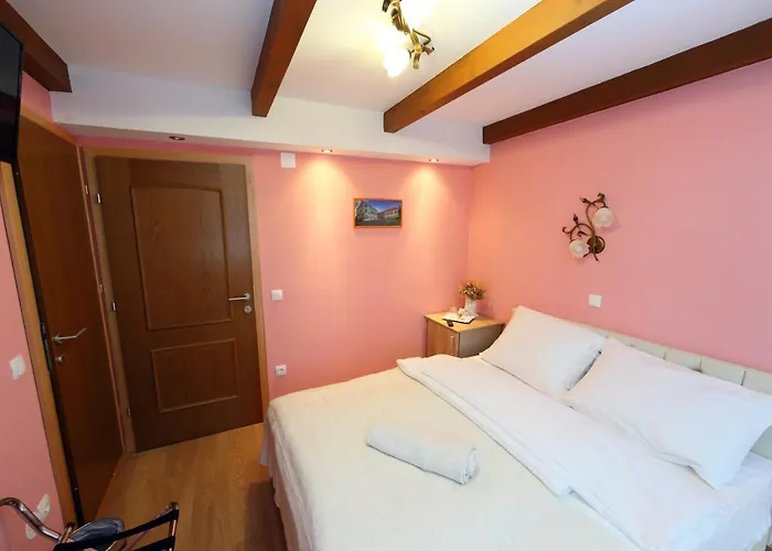 Sobe Grabar Bed and Breakfast 3*