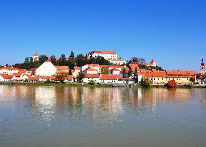 Sobe Grabar Bed and Breakfast Πτούι